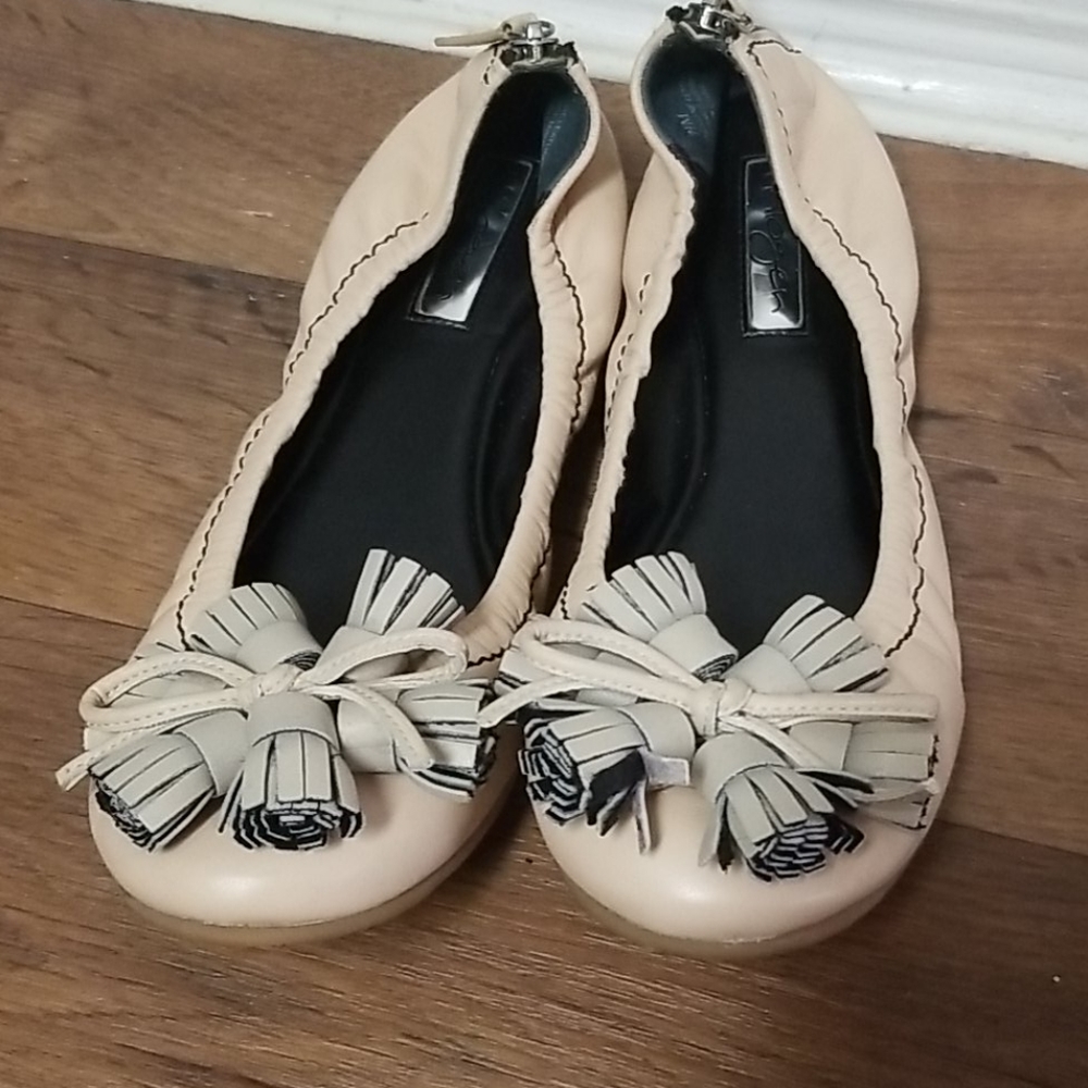 Halogen Ballet Flats